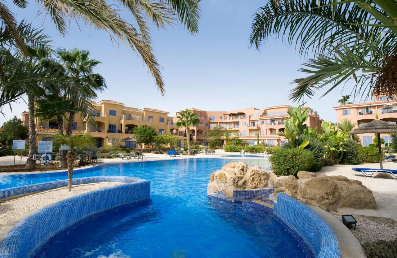 Comfortable 2 Bedroom Apartment In Popular Limnaria Gardens Paphos Exteriér fotografie